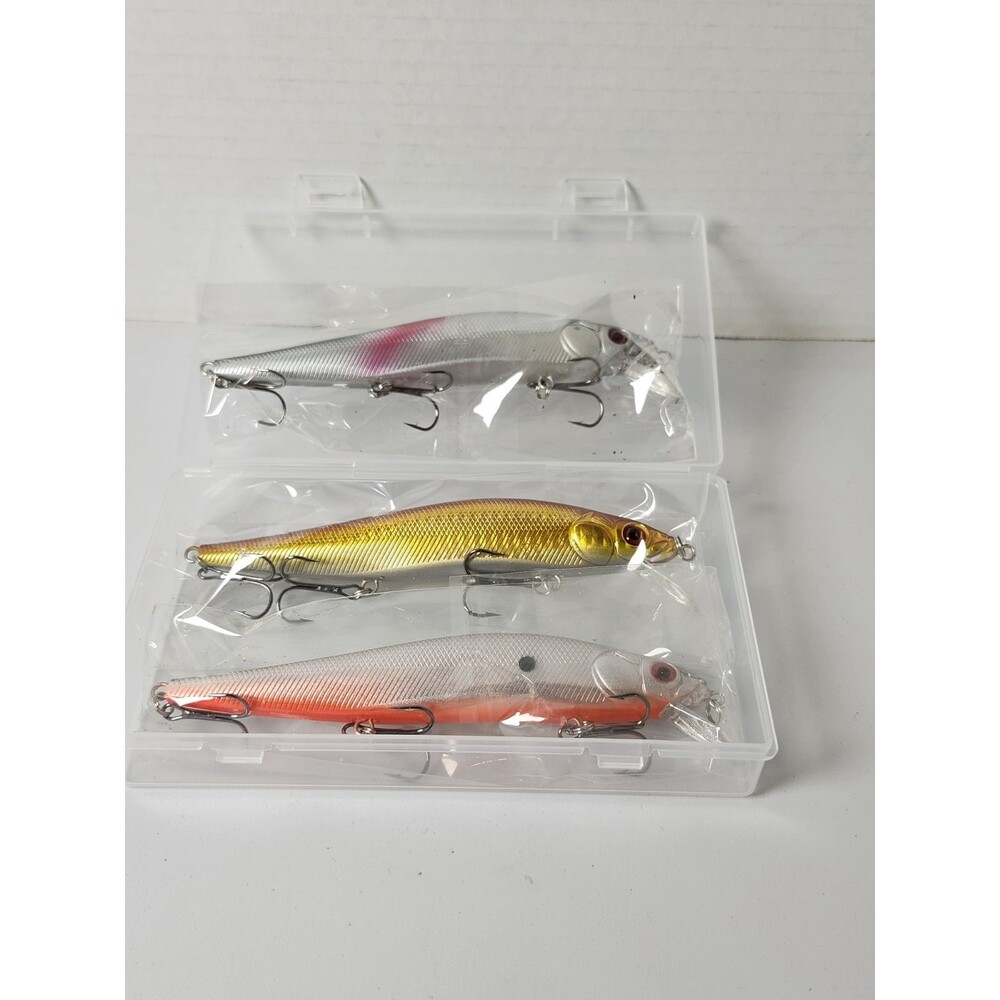 Lot Of 3 Slow Sinking Lifelike Rattle Bait 5" Long